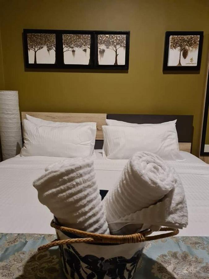 The Lantern Suites Ban Song Hong Exteriér fotografie