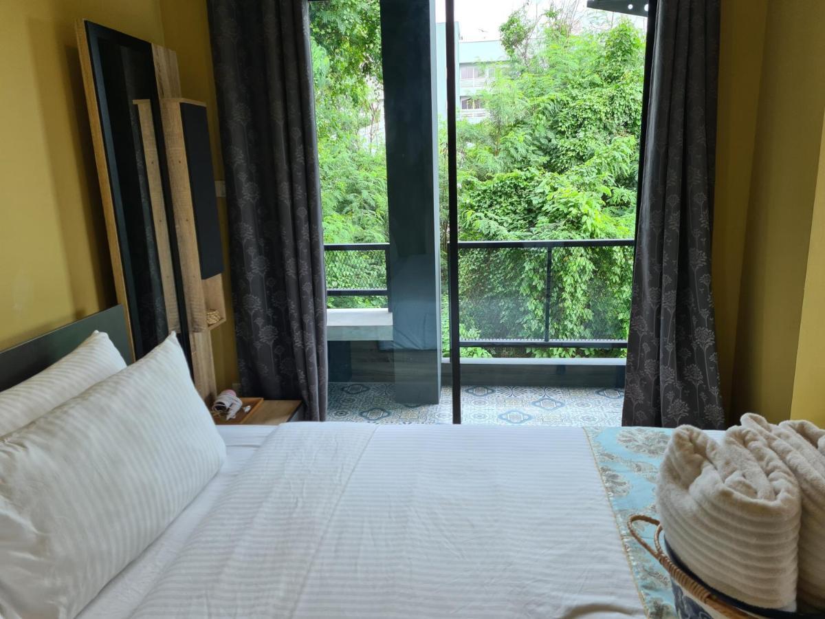 The Lantern Suites Ban Song Hong Exteriér fotografie