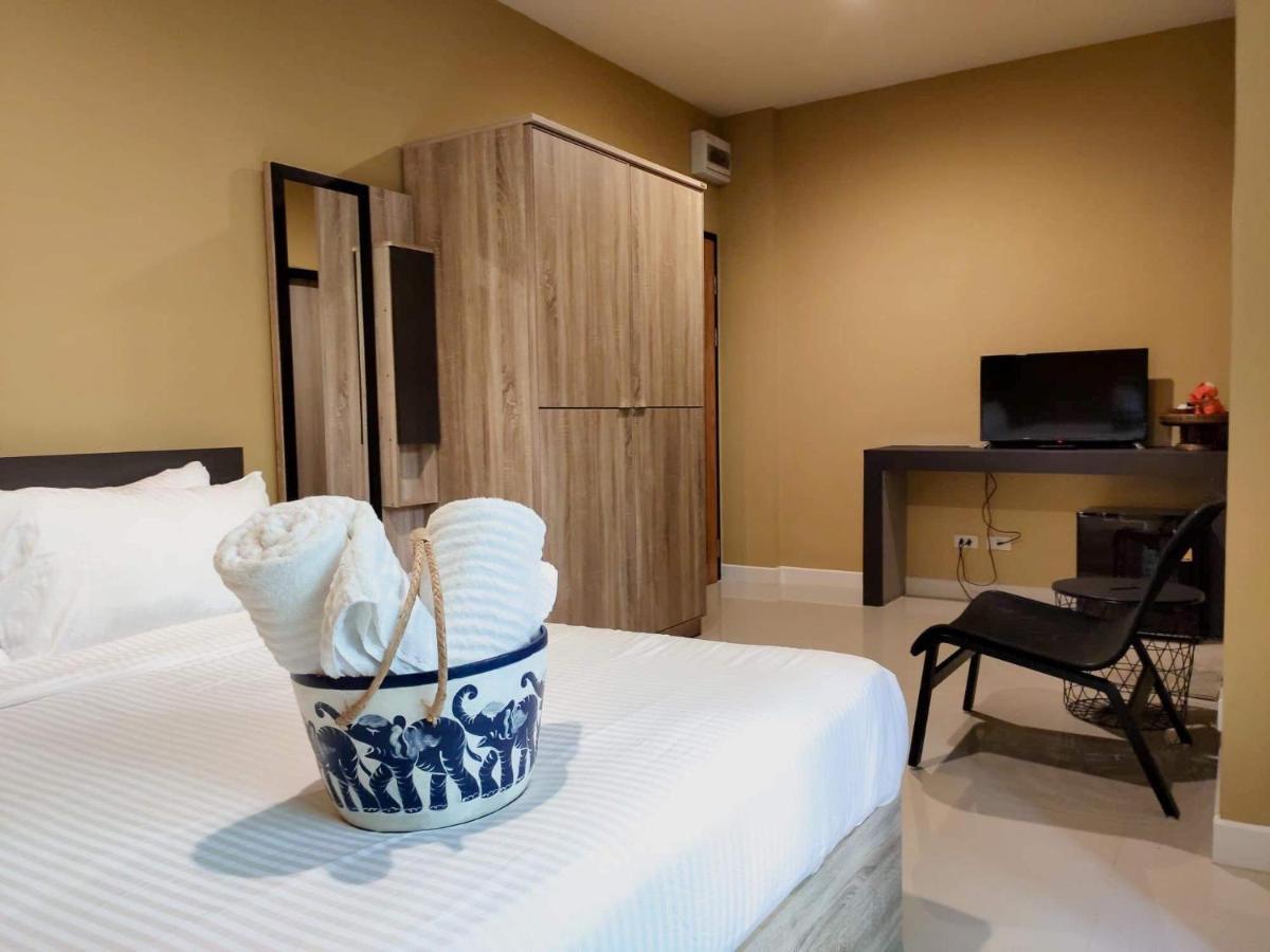 The Lantern Suites Ban Song Hong Exteriér fotografie
